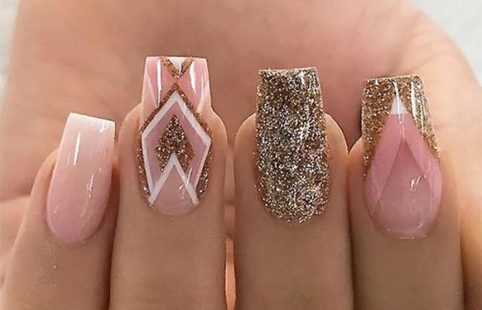 Geometric Designs Square Nails