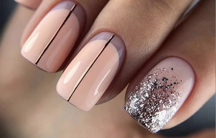 Glitter Ombre Square Nails