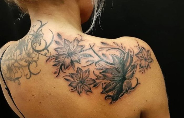 Shoulder Blade Tattoos