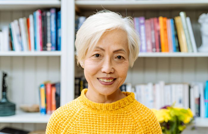 Two-Tone Bob with Straight Across Nape