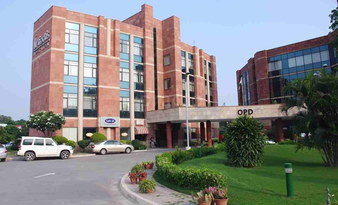 Fortis Hospital Mohali Reviews - Chandigarh Location Selector