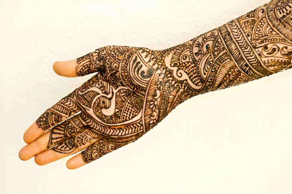 Mehndi Design Simple New 2024 Front Hand