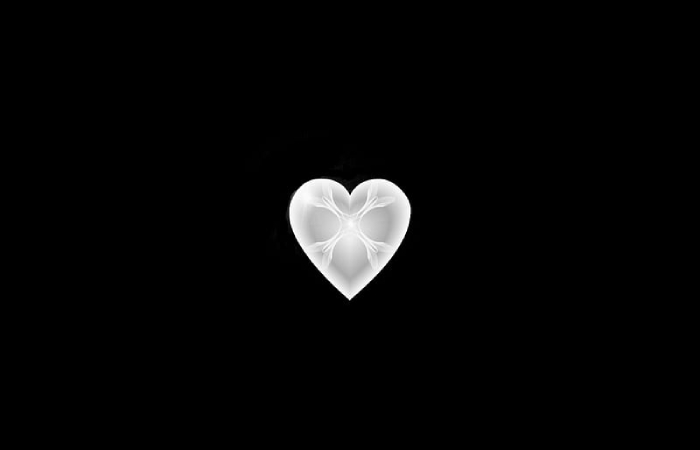 Minimalist Heart Wallpaper