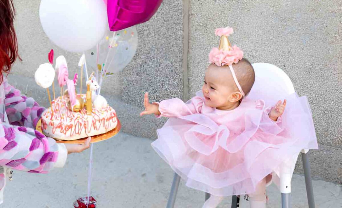 Unique Birthday Cake For Baby Girl