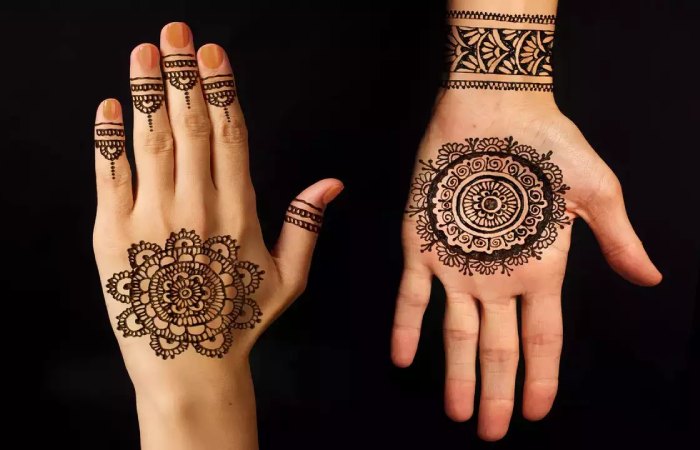 Geometric Bracelet Mehndi Design