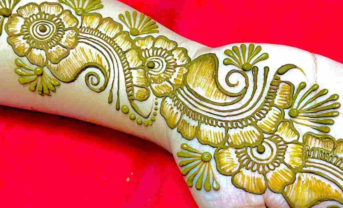 Bel Mehndi Design Front Hand