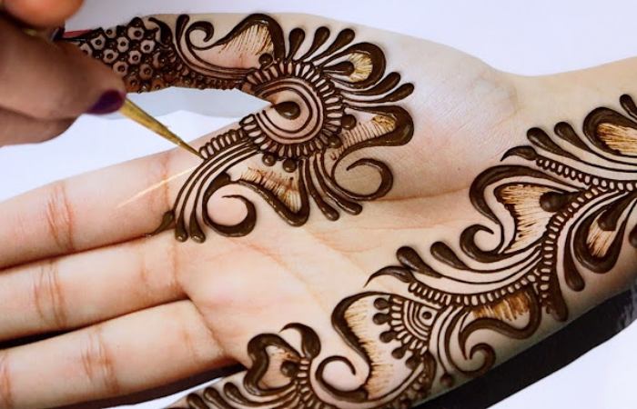 Types of Right Hand Mehndi Design Front Full Hand Easy