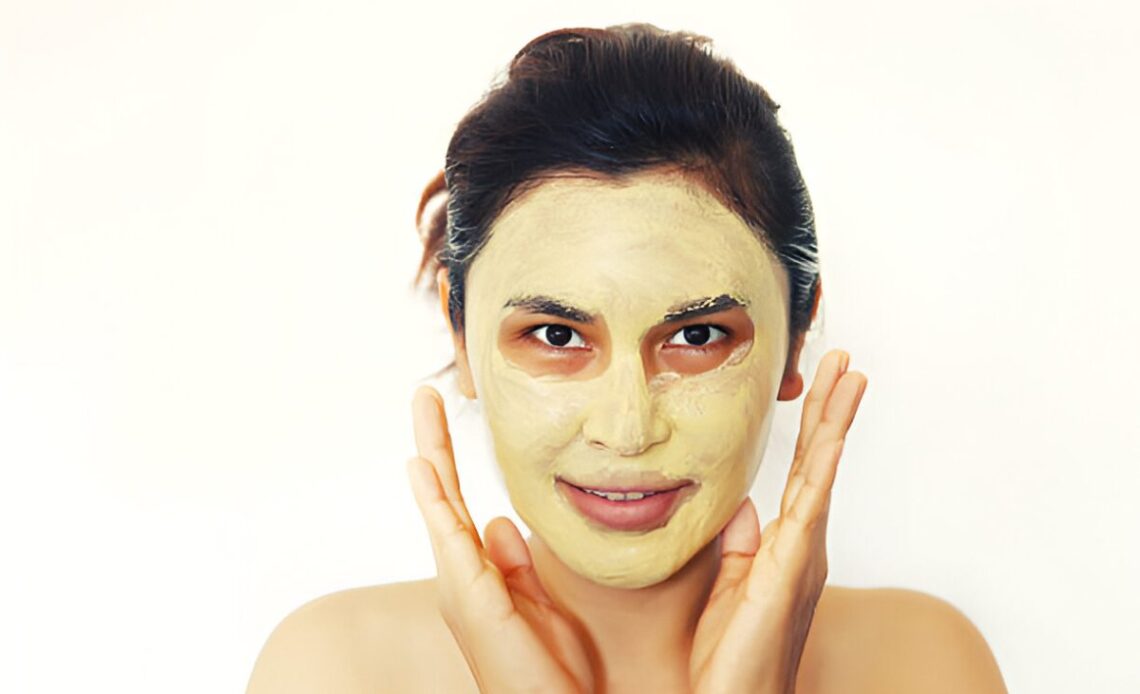 Gram Flour Face Pack - Benefits for Skin (Besan)